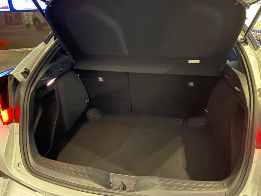 C-HR Hybrid - Image 6